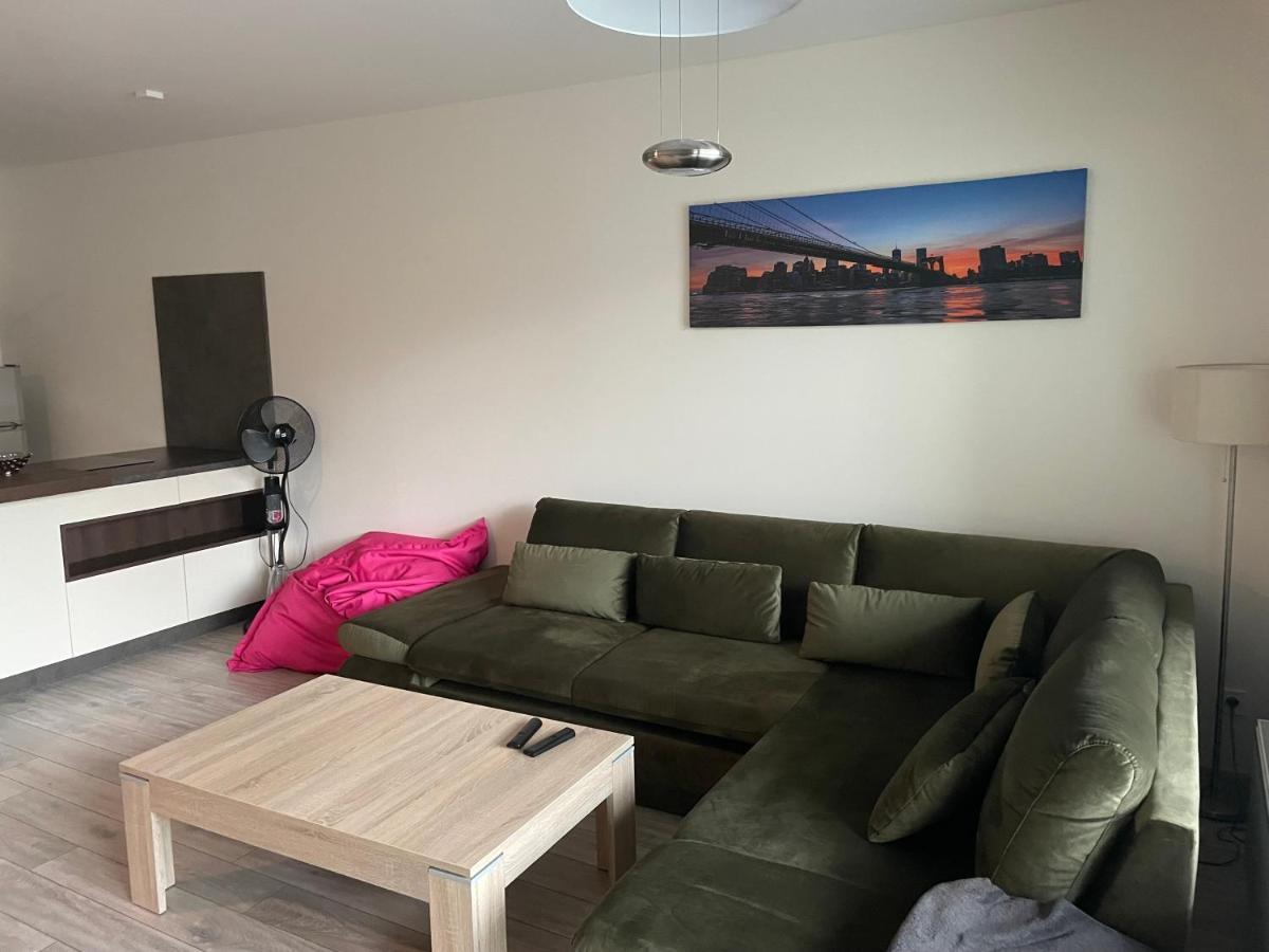 קושיצה Garden Apartman Radnica - Private Parking Included מראה חיצוני תמונה